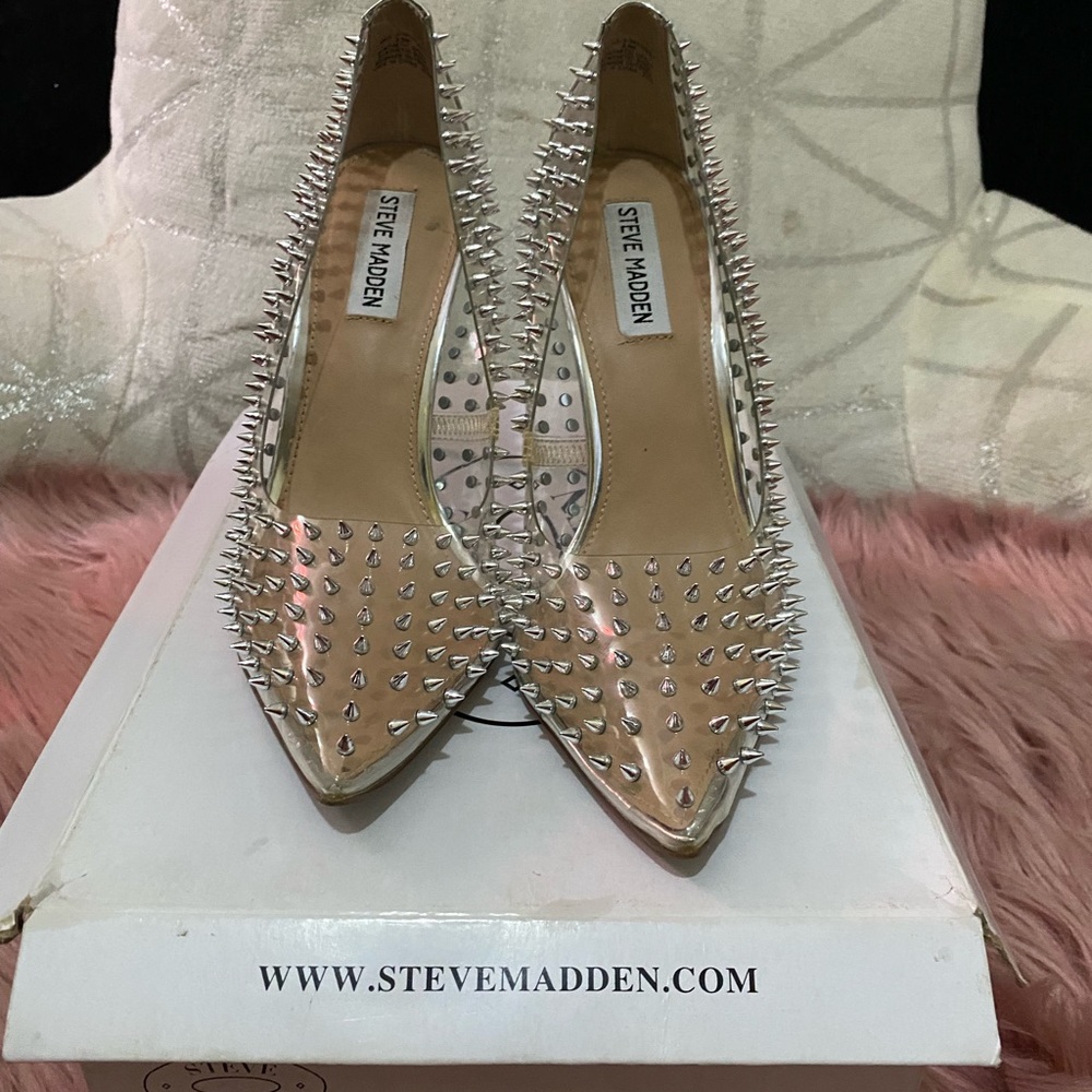 Shoes - Picture 3 of 6